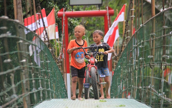Jembatan Gantung Desa Prigi