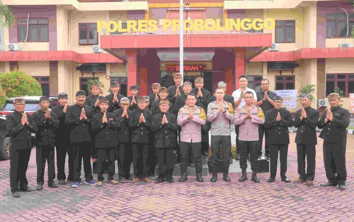 Polres Probolinggo picture together with Tengger Community 
