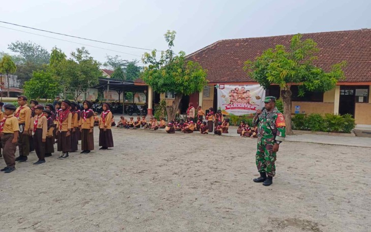 Latihan PBB siswa desa binaan 