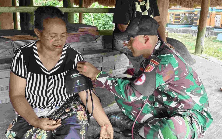 Peduli kesehatan lansia di perbatasan 