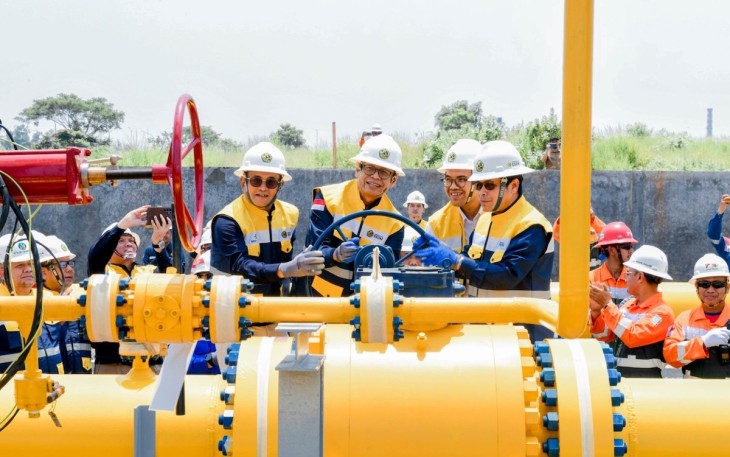 Wamen Yuliot saat peresmian pengaliran perdana gas pipa Cisem tahap 2 di Batang, Jawa Tengah, Rabu (18/3)