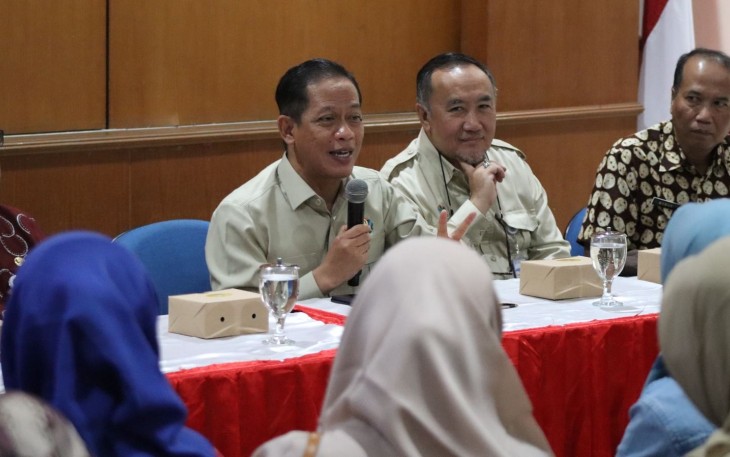 Menteri LH Hanif Faisol Nurofiq