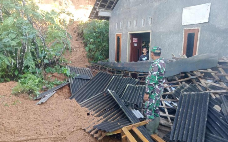Bencana tanah longsor di wilayah desa binaan