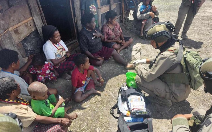 Pelayanan kesehatan Satgas Damai Cartenz 