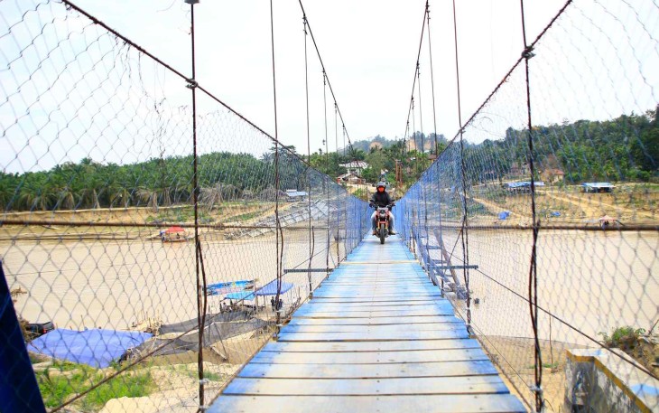 Jembatan Gantung Lubuk Sidup