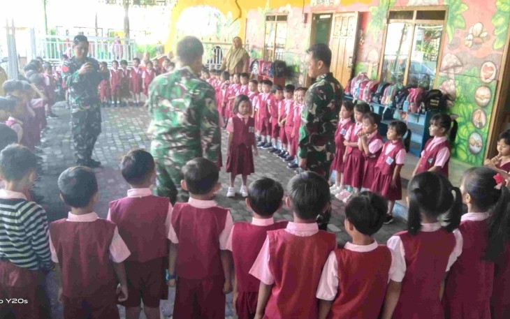 Edukasi sejak dini anak-anak TK IKA Karya Bakti