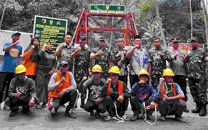 Jembatan Garuda Merah Putih Desa Songgon