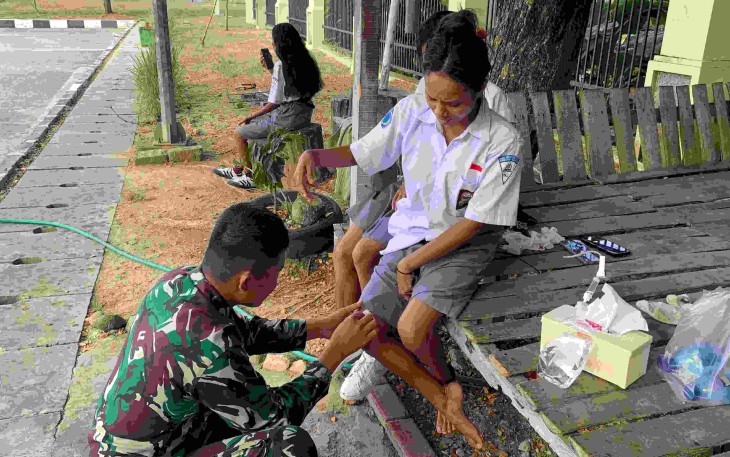 Penanganan medis siswa di perbatasan