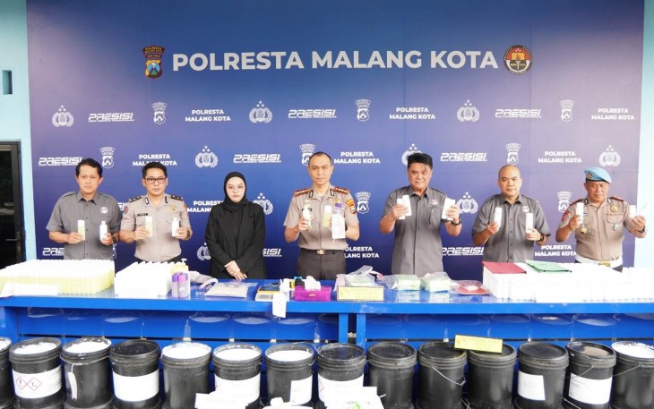 Kapolresta Malang Kota Kombes Pol Putu Kholis saat konferensi pers, Kamis (16/7)