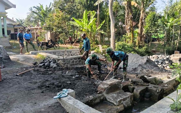 Penggalian gorong-gorong di Dusun Lembenah