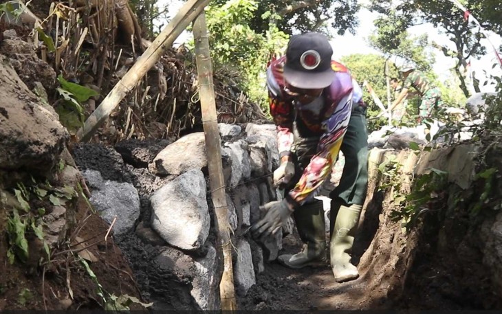 Pembangunan drainase di Desa Ledok Tempuro
