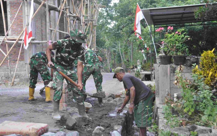 Pembangunan drainase di dusun Lembenah