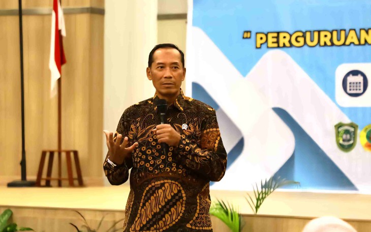 Wamendiktisaintek Fauzan