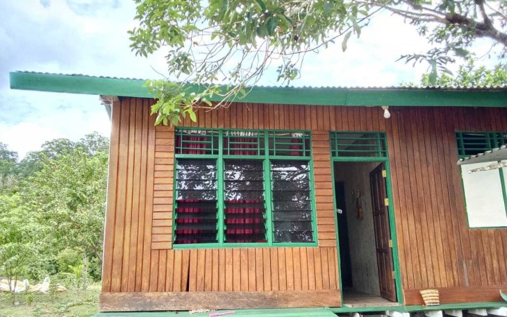 Rumah bapak Herman warga Kampung Sesor