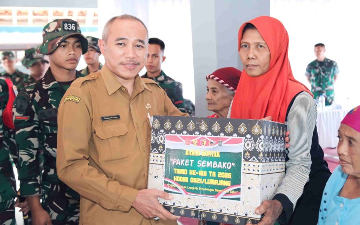 Paket sembako Pemkab Lumajang untuk warga Desa Ledok Tempuro
