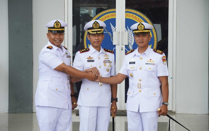 Pengukuhan Komandan KRI Satrol Kodaeral XIV Soronh