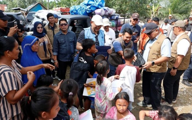 Holding Perkebunan Nusantara Salurkan Bantuan Pendidikan dan Logistik di Langkat