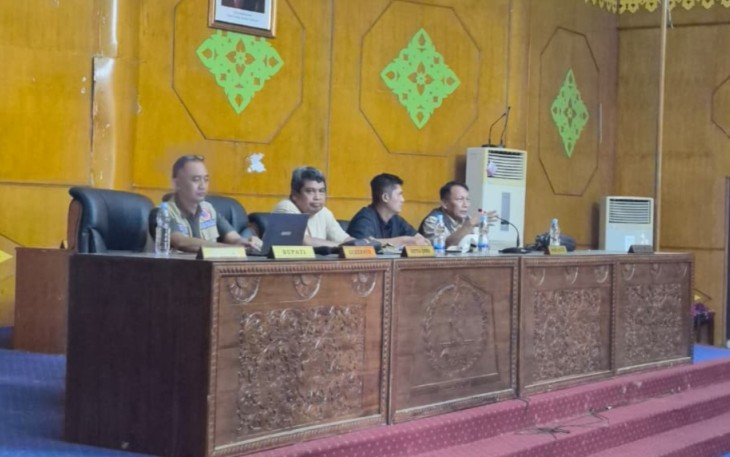 Pembekalan calon enumerator dan verfikator rumah terdampak banjir longsor di Aceh Tamiang bagi mahasiswa dan Praja IPDN pada Kamis (15/1)