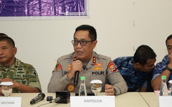 Kapolda Sulsel Irjen Pol Djuhandhani Rahardjo Puro