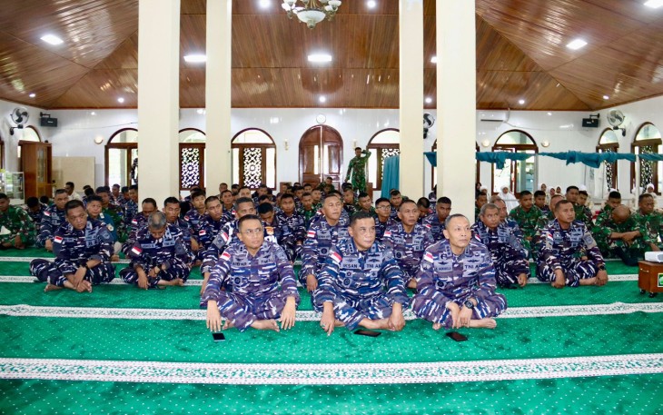 Personel Kodaeral lX lkuti Kausri Agama Jajaran Koarmada Rl bertema Ibadah Puasa dan Penguatan Spiritualitas