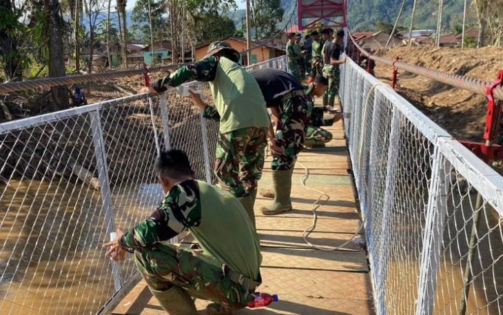 Foto istimewa pembangunan jembatan perintis 