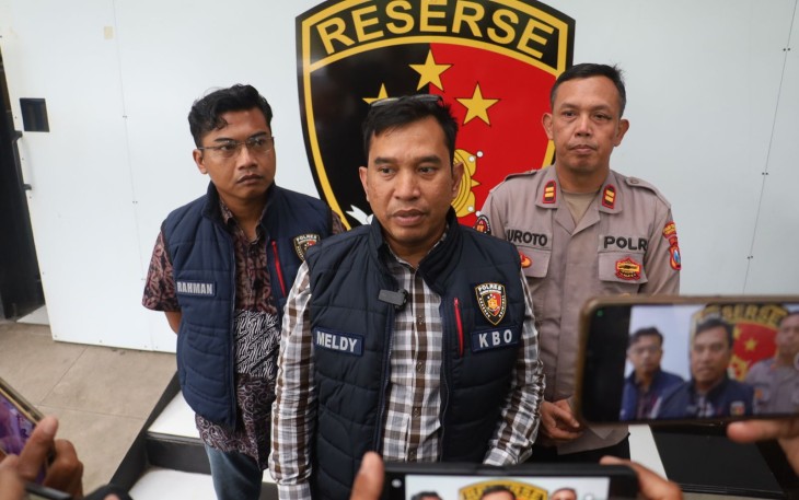 Konferensi pers Polres Pelabuhan Tanjungperak 