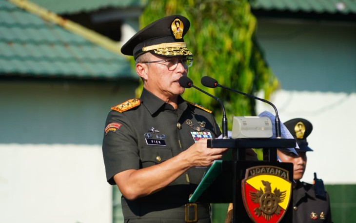 Pangdam IX/Udayana Mayjen TNI Piek Budyakto