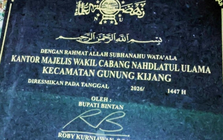 Bupati Bintan Roby Kurniawan SPWK Resmikan Kantor MWC-NU 