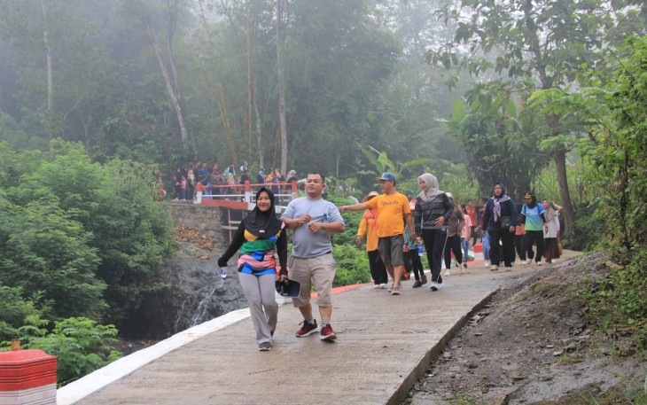 Jalan santai warga desa Sukorejo