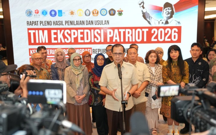 Menteri Transmigrasi, M. Iftitah Sulaiman Suryanagara usai Rapat Pleno Hasil Penilaian dan Usulan Tim Ekspedisi Patriot 2026, Selasa (26/5)