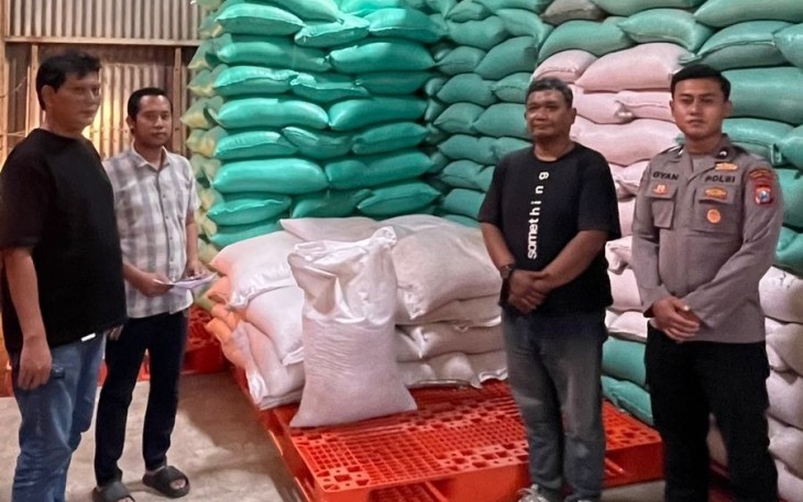 Polres Pelabuhan Tanjungperak Bantu Petani Distribusikan Jagung Hasil Panen ke Bulog