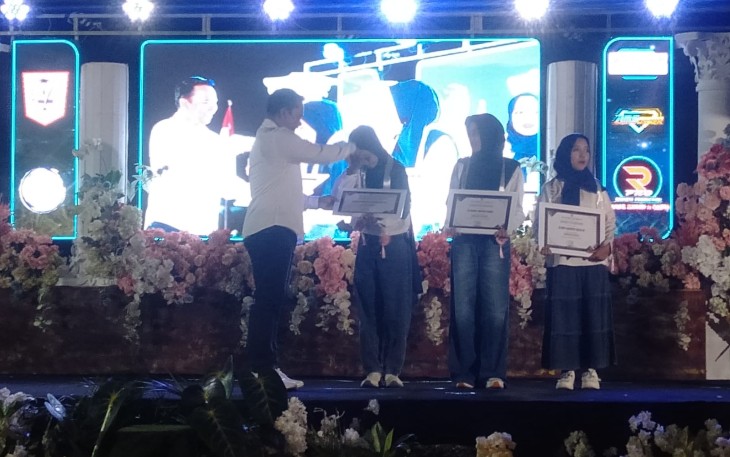 Wujud Nyata Sinergi TNI Dengan Dunia Pendidikan Di Acara Shining Together dan Sertijab Kepsek SDN 1 Ngadirojo