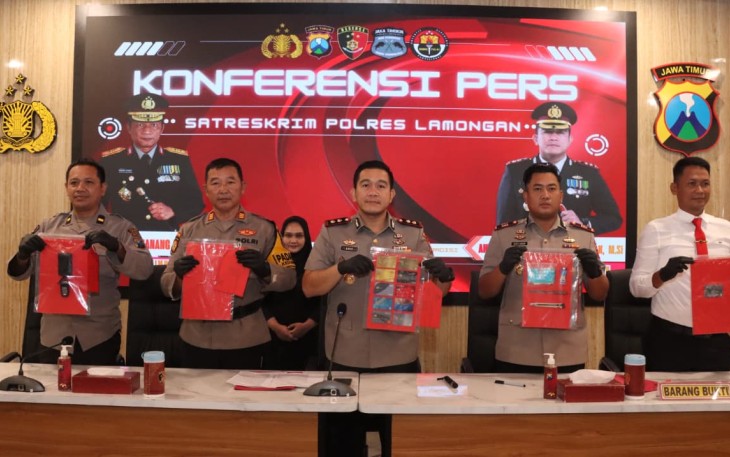 Konferensi pers Polres Lamongan