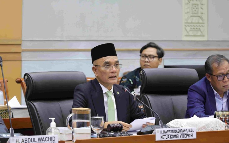 Ketua Komisi VIII DPR RI Marwan Dasopang saat memimpin rapat kerja Komisi VIII DPR RI bersama Menteri Haji dan Umrah di Gedung Nusantara II, DPR RI, Senayan, Jakarta, Selasa (7/7/2026)