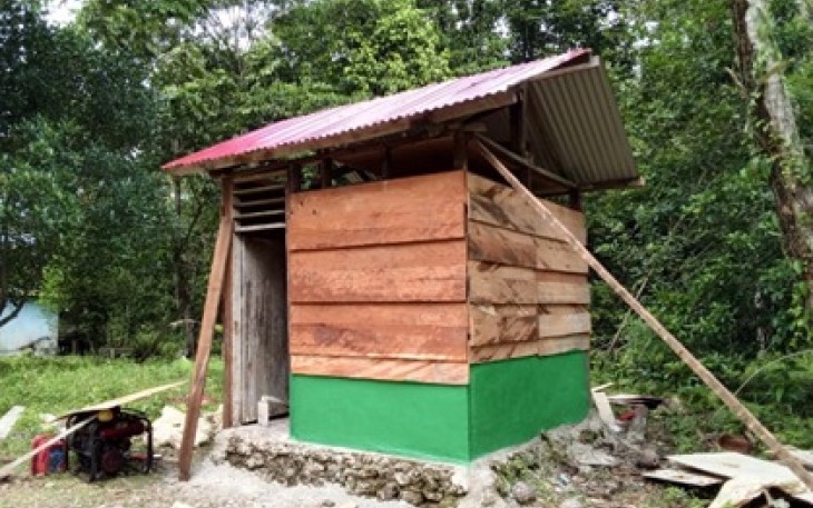 Rehab rumah genset di Kampung Sesor