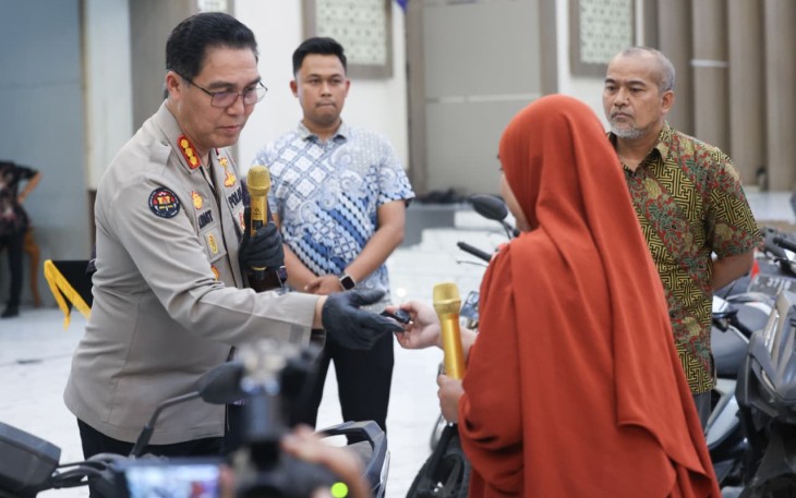 Kabid Humas Polda Jatim Kombes Pol Jules Abraham Abast