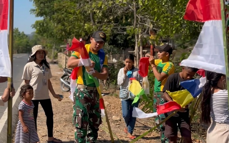 Yonarmed 12 Kostrad dan Warga Tulakadi Bersatu Sambut HUT Kemerdekaan RI