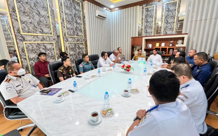 Pemkab Karimun Tegaskan Komitmen Jaga Investasi dan Kepastian Hukum di Tengah Dinamika PT Oil Terminal