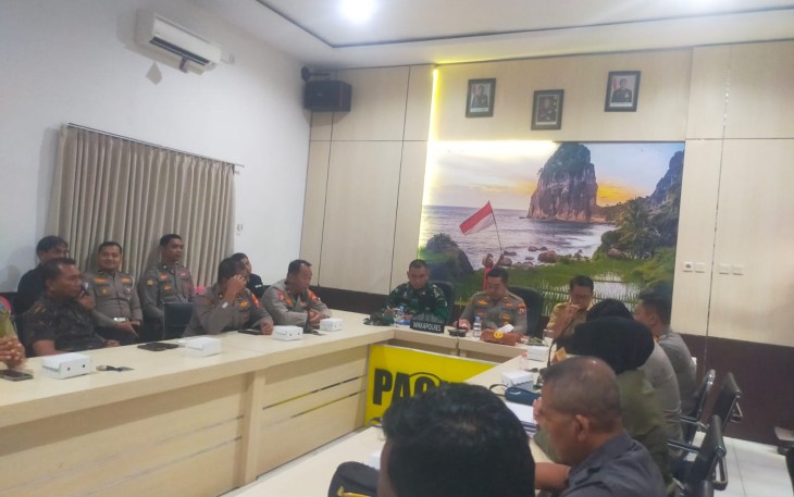 Kasdim 0801/Pacitan Hadiri Rakor Penyambutan Juara I Lomba 3 Pilar Kamtibmas Tingkat Nasional