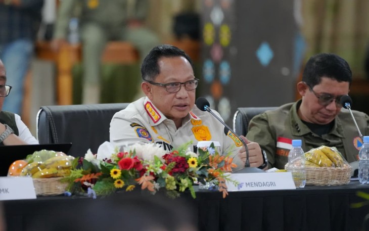 Mendagri Pastikan Penanganan Pascagempa NTT Fokus Pulihkan Layanan Dasar dan Percepat Pendataan