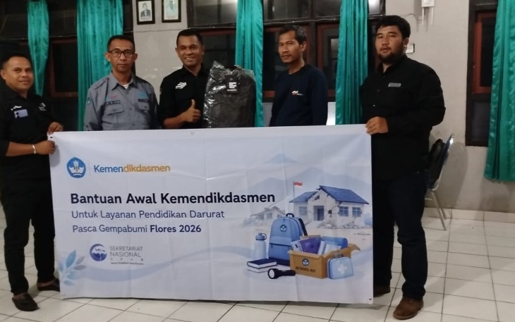 Kemendikdasmen Salurkan Santunan dan Bantuan pada Murid dan Guru Terdampak Gempa NTT