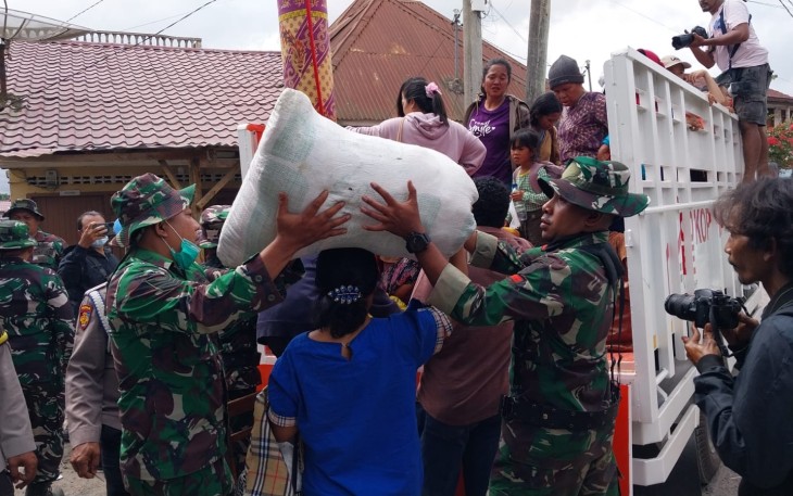 Gerak Cepat, Prajurit Kodim 0205/TK Korem 023/KS Siaga Antisipasi Erupsi Gunung Sinabung
