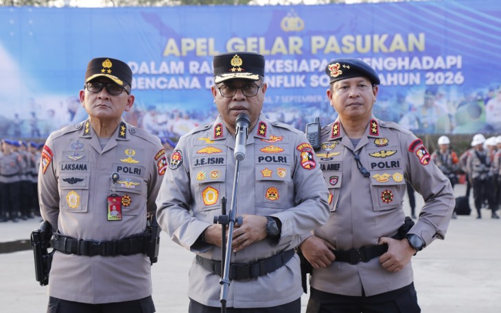 Kadiv Humas Polri Irjen Pol. Johnny Eddizon Isir 