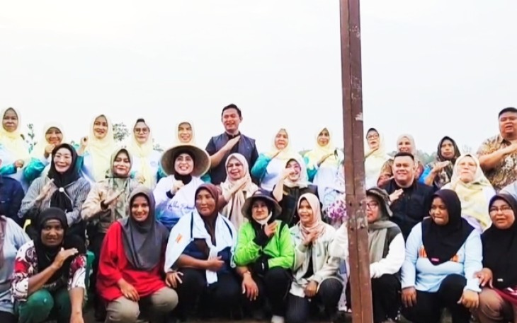 Wakil DPRD Prov Kepri Panen Raya Cabai Merah