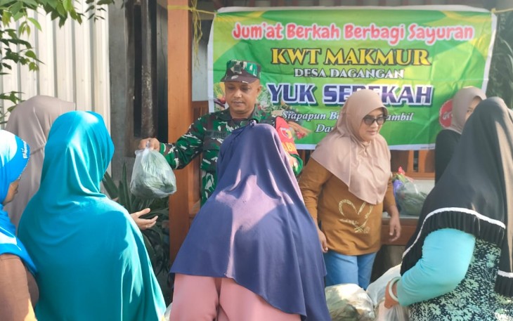 Jumat berkah KWT Makmur