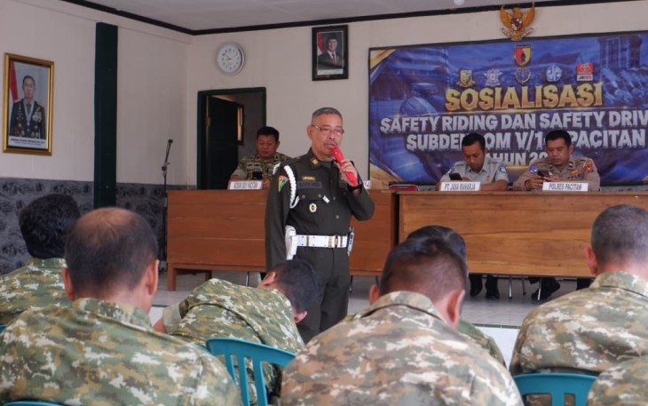Tekan Angka Laka, Subdebpom V/1-4 Pacitan Gelar Sosialisasi Safety Riding dan Safety Driving di Kodim Pacitan