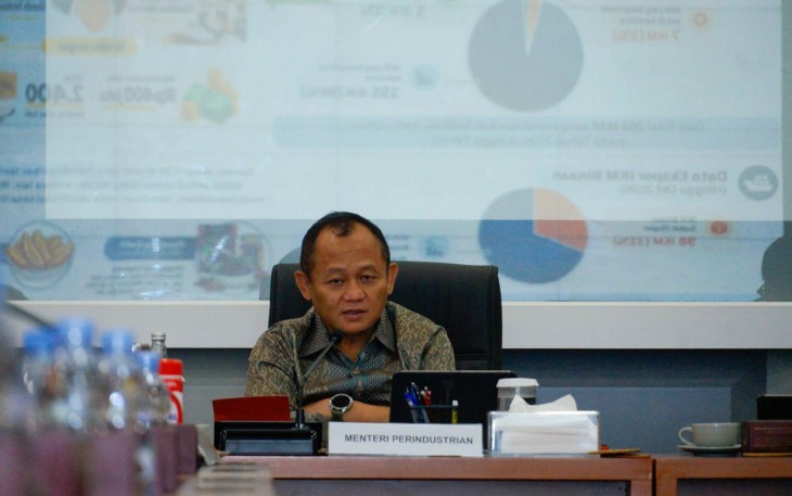 Menteri Perindustrian Muhammad Sarmuji 