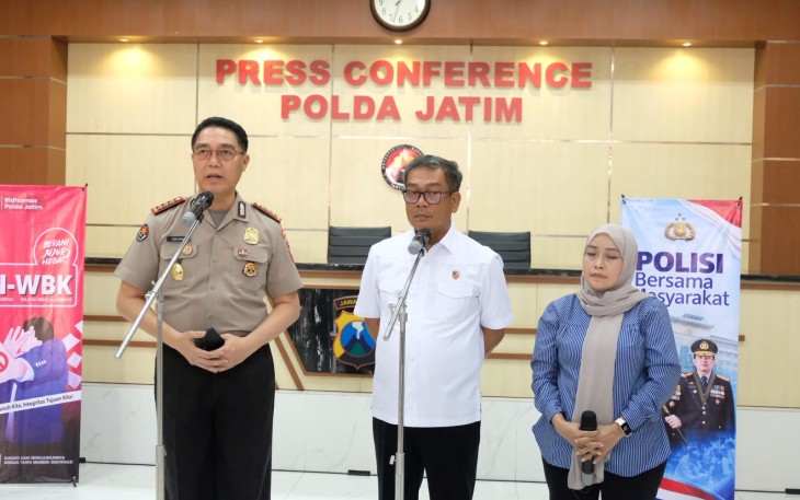 Kabid Humas Polda Jatim Kombes Pol Jules Abraham Abast