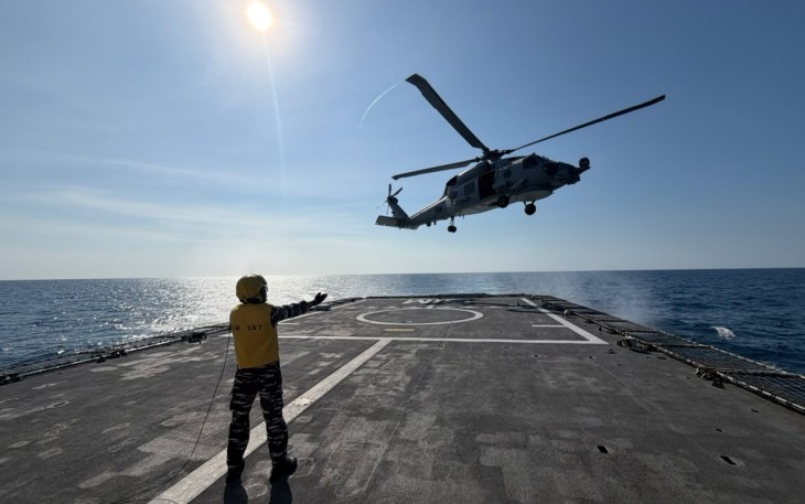 KRI SIM-367 Berlatih Bersama Tiga Kapal Perang Australia