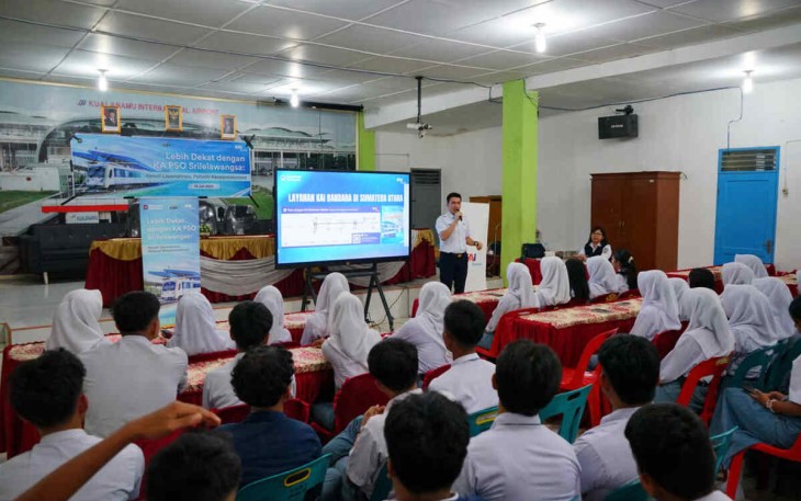 KAI Bandara Edukasi 150 Pelajar SMAN 1 Lubuk Pakam, Perkenalkan Layanan Baru